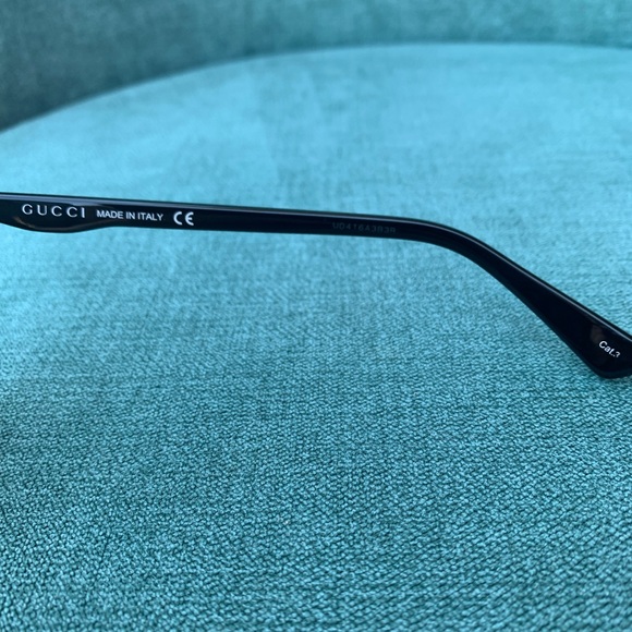 Large Black Gucci Sunglasses - Picture 10 of 13